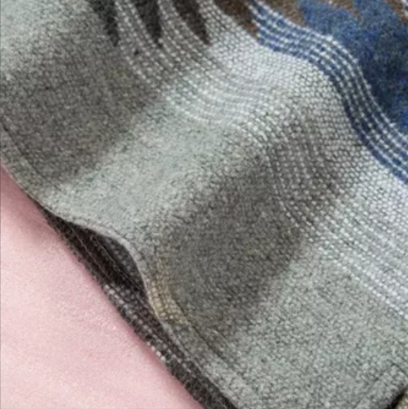 New blue distressed Aztec print shacket - Picture 7 of 16